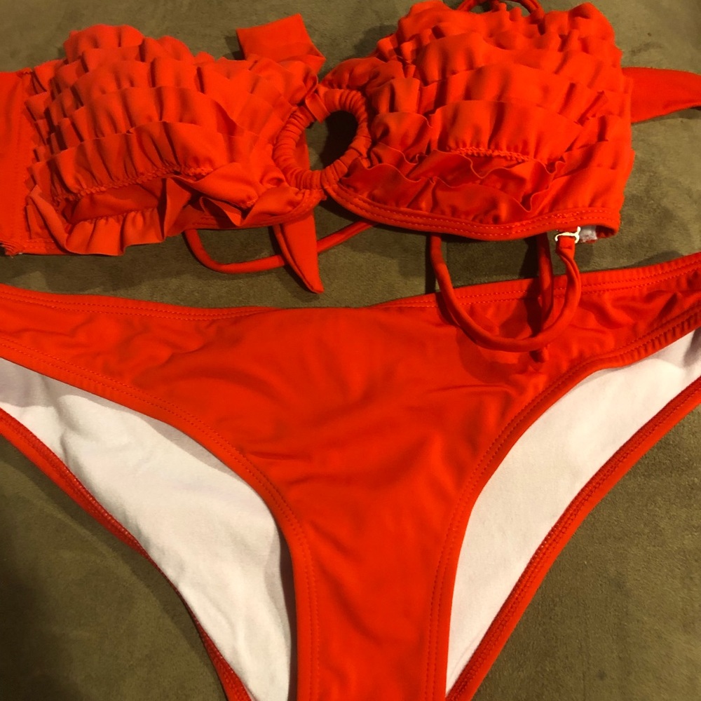 New bikini - Frederick’s of Hollywood -L